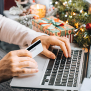 How to Enjoy This Holiday Season Without Racking up Credit Card Debt